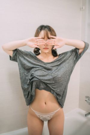 粉嫩AV二区_BD英语电影在线观看